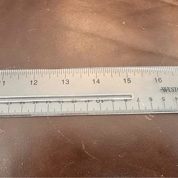 30” Sterling Silver Box Chain Necklace - Picture 7 of 8